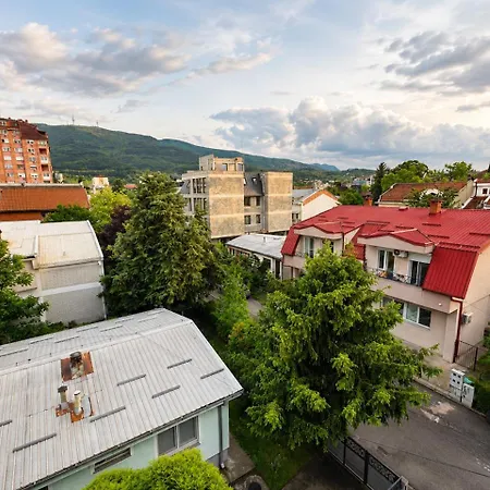 Center With Free Parking 300mbps Mountain View Sony Appartments #1 * Скопье